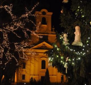 Szentharomsag Kapolna