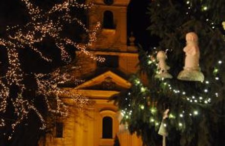 Szentharomsag Kapolna