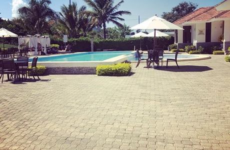 Los Mangos Golf and Beach Club