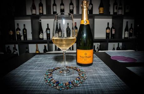 Vinness Wine Store