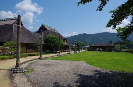 Michi-no-Eki Fore Nakakawane