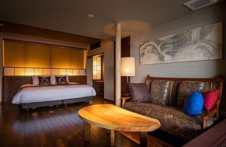Heavenly Spa Gecca