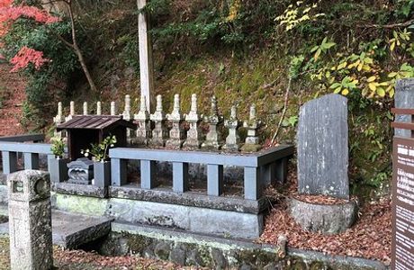 Grave of Jusanshi