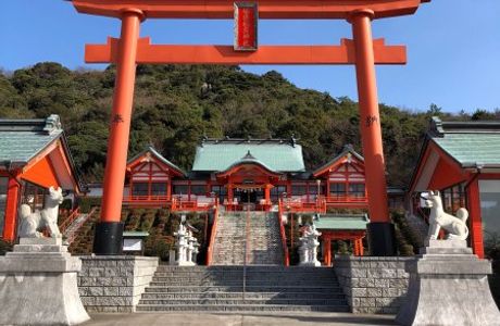 Fukutokuinari Shrine