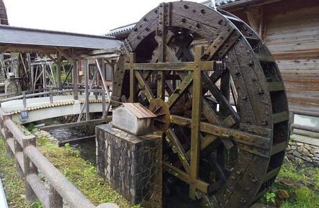 Niimi Shingoh Kamino Yakata, Water Wheel