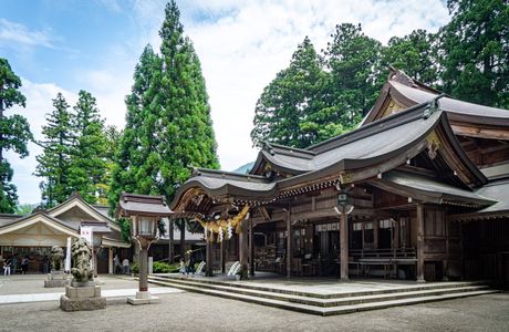 Shirayamahime Shrine
