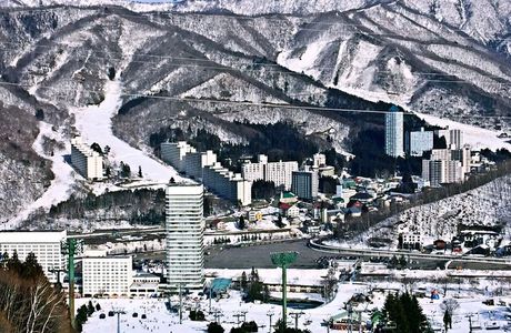 Yuzawa Highland Ski Resort