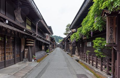 Sanmachi Suji