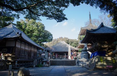 Hotsumisaki-ji Temple Kaneishi