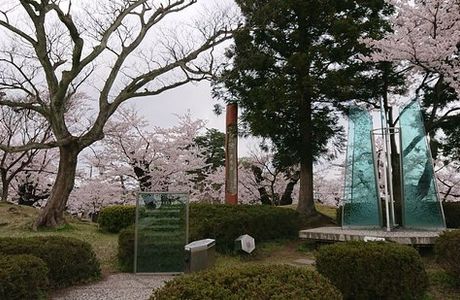 Yuki no Furumachi wo, Hassonochi Memorial Monument