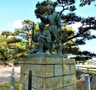Statue of Tamagawa Brothers