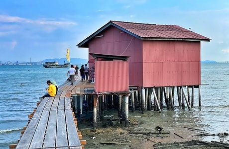 Tan Jetty