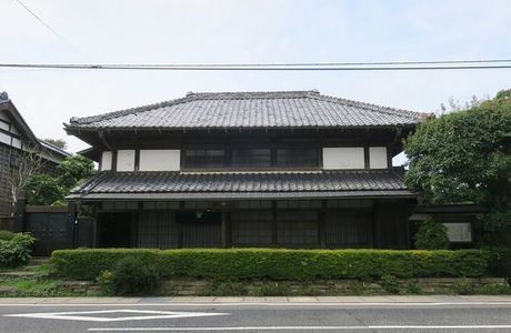 Watanabe Family Residence