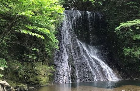 Yomogi Fudodaki Waterfall