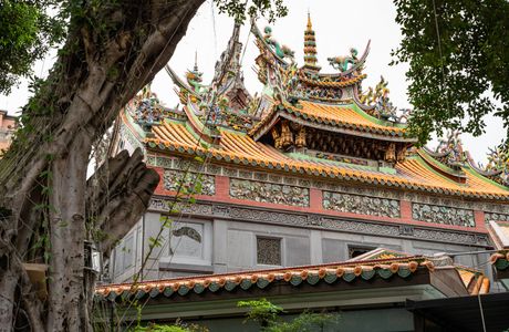 .Sansia Tsu Shi Temple