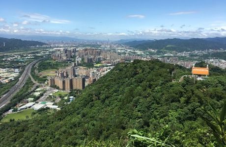 Yuan Mountain Hiking Trail
