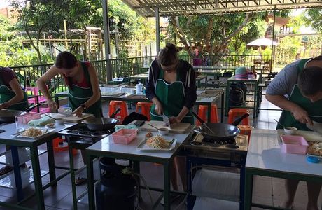 Smile Organic Farm Cooking School