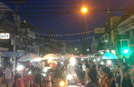 Saturday Night Walking Street