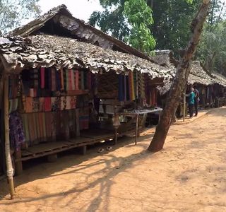 Longneck Karen Village