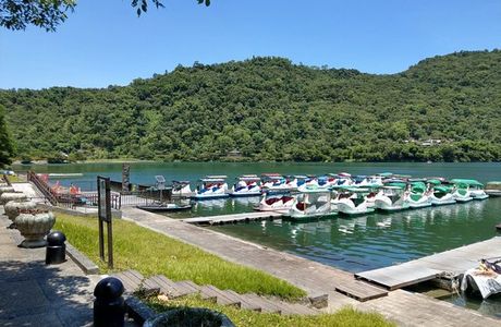 Liyu Lake