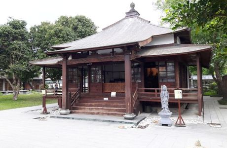 Hualian Jian Shrine