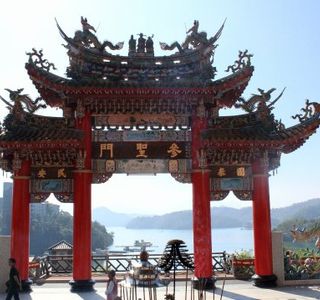 Longfeng Temple