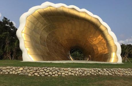 Qijin Shell House