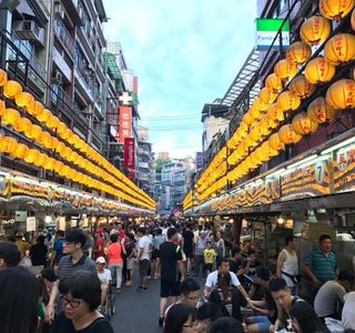 Keelung Miaokou Night Market