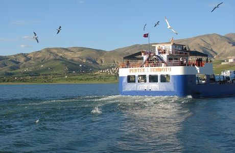 Pertek Belediyesi Feribotu
