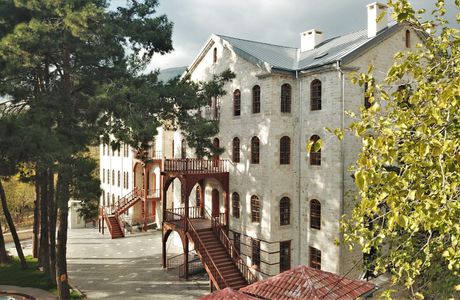Yedi Guzel Adam Edebiyat Muzesi