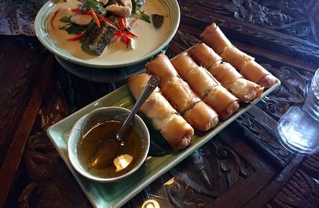 Pat's Thai Cooking School