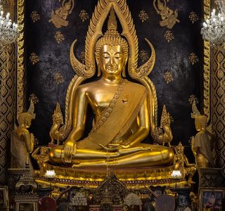 Phra Buddha Chinnarat