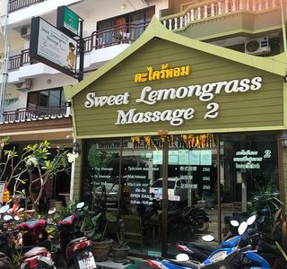 Sweet Lemongrass Massage 2