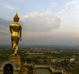 Wat Phrathat Khao Noi