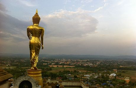 Wat Phrathat Khao Noi