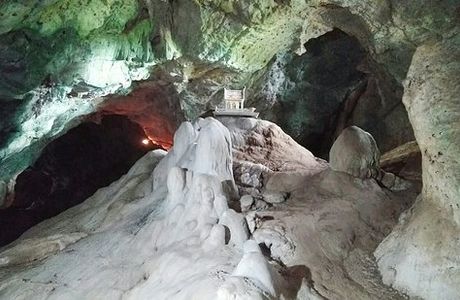 Tham Khao Wang Thong