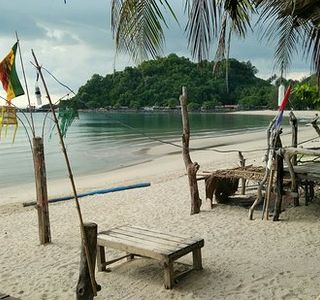 Kwang Pao Bay (Thong Ta Pao Bay)