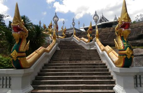 Wat Kaew Ko Wararam