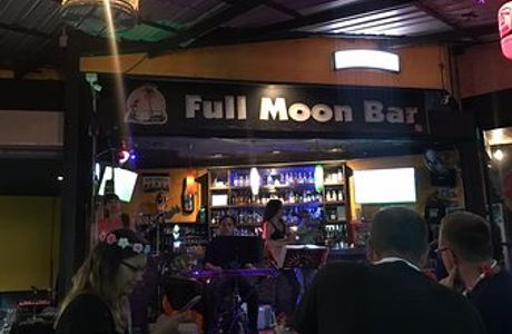 Fullmoon bar and Cocktails
