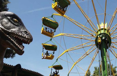 Pretpark De Valkenier