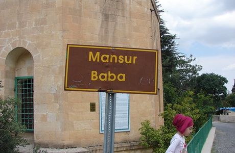 Mansur Baba Turbesi