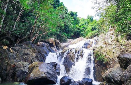 Than Sadet Waterfall National Park