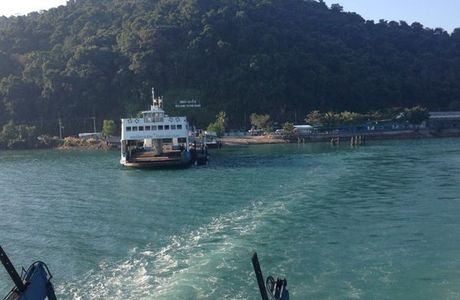 Ao Sapparot Pier
