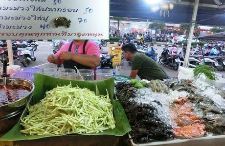 UD Night Market