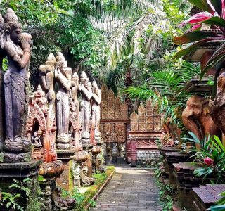 Dusit Dhewa - Samui Cultural Center and Fine Art of South East Asia