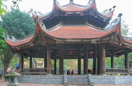 Temple of Literature & National University