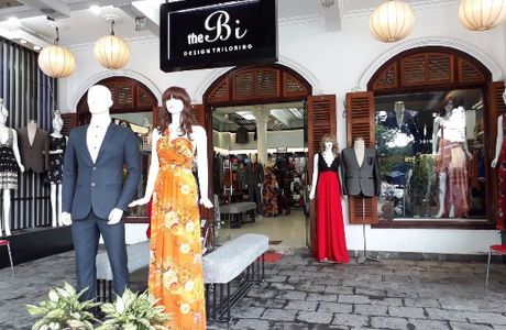The Bi tailor