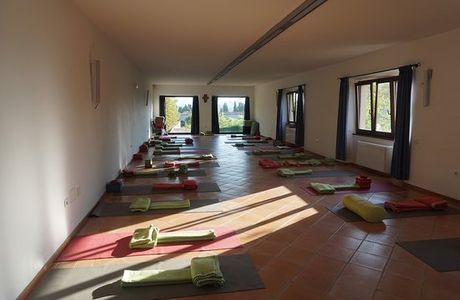 Scuola Yoga Camerino