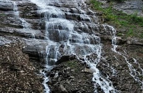 Da Umito Alle Cascate Della Volpara