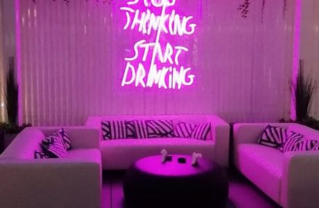 Etoile lounge bar
